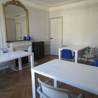 Bureau privé 20 m² 4 postes Location bureau Rue de Liège Paris 75008 - photo 9
